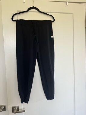 Vuori Black Jogger Leggings